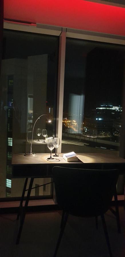 Towarowa - Milionowa 39 Check-In 24H Apartman Poznań Kültér fotó