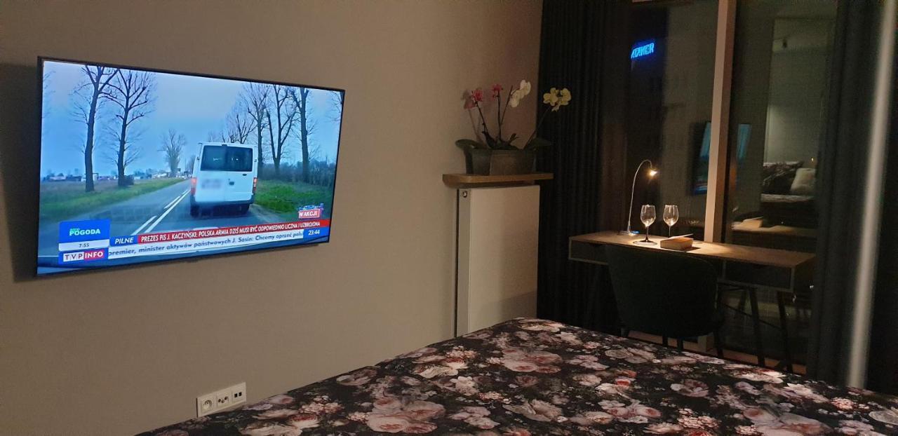 Towarowa - Milionowa 39 Check-In 24H Apartman Poznań Kültér fotó